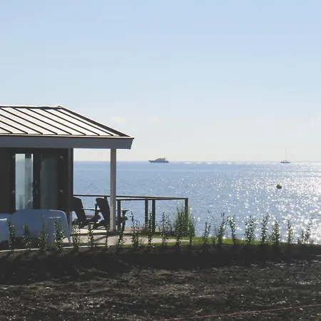 Chalet Modern With Dishwasher Near Markermeer Bovenkarspel