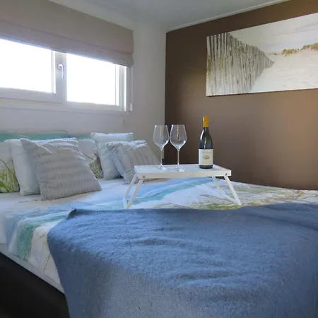 Modern With Dishwasher Near Markermeer