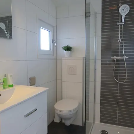Chalet Modern With Dishwasher Near Markermeer *