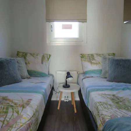 Chalet Modern With Dishwasher Near Markermeer